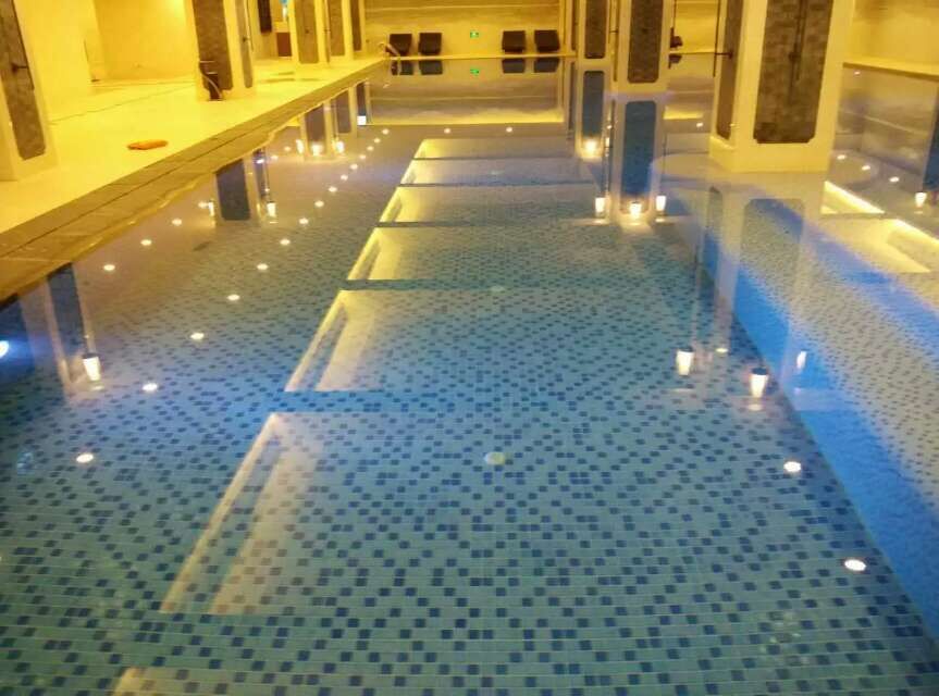 酒店泳池工程