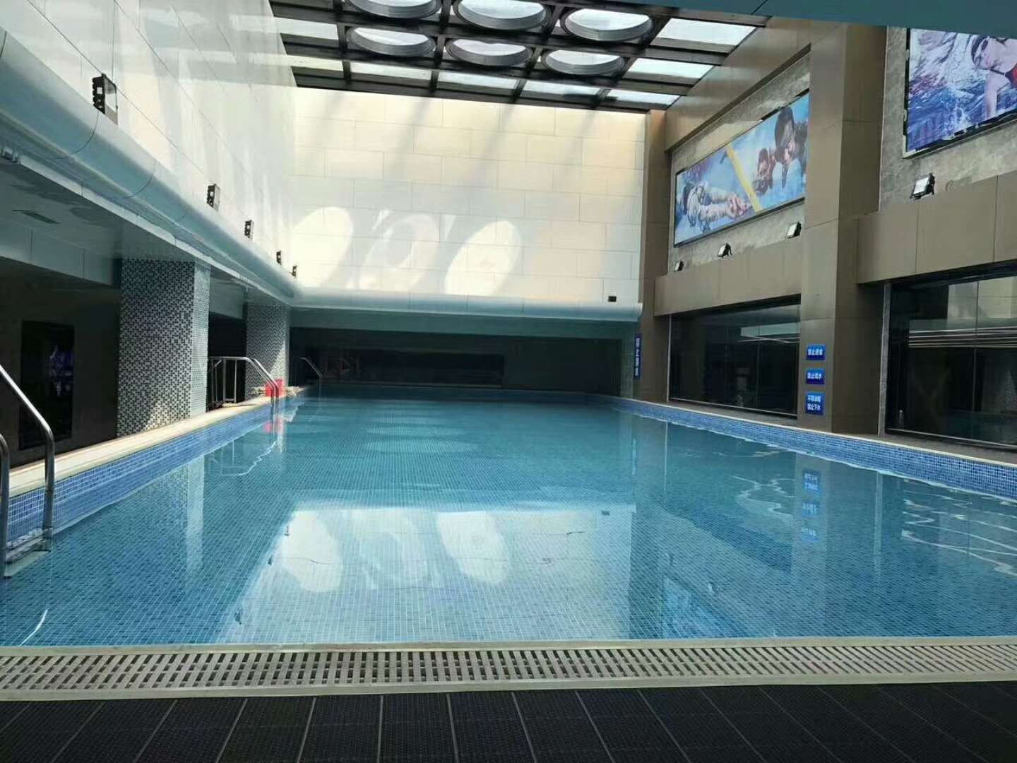 健身房泳池水质